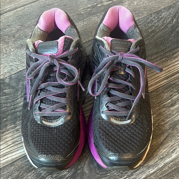 Brooks Ariel Women's Black and Purple Running Athletic Shoes Size 7.5
